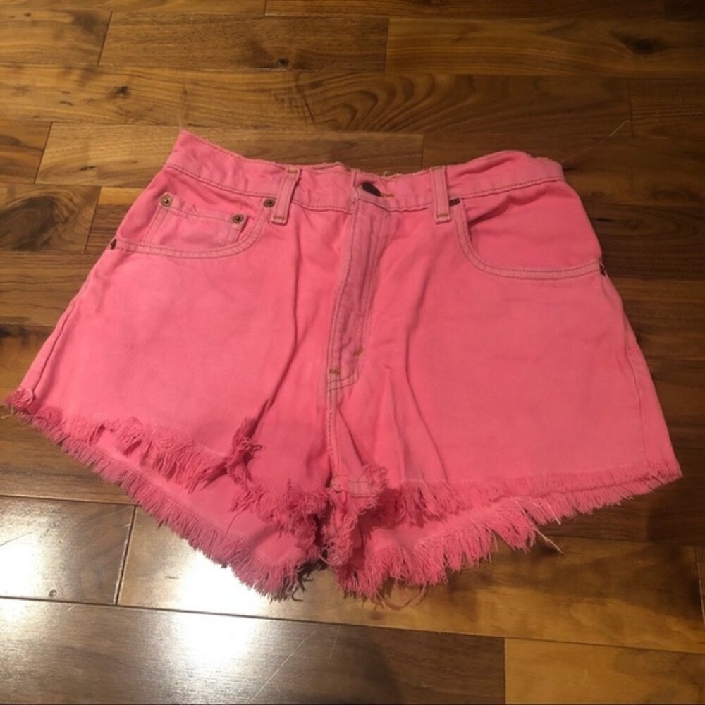 Vintage Levi's Shorts Hot Pink Cut Off Raw Hem High Rise Zip Closure Size 26W